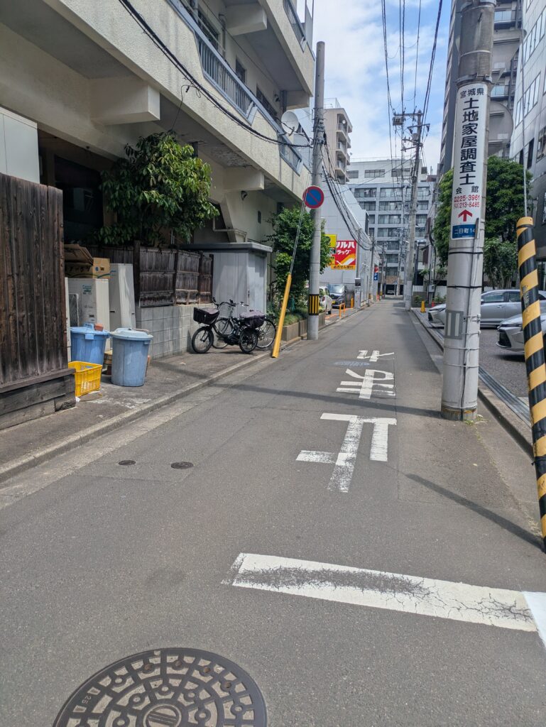 ツルハドラッグの駐車場