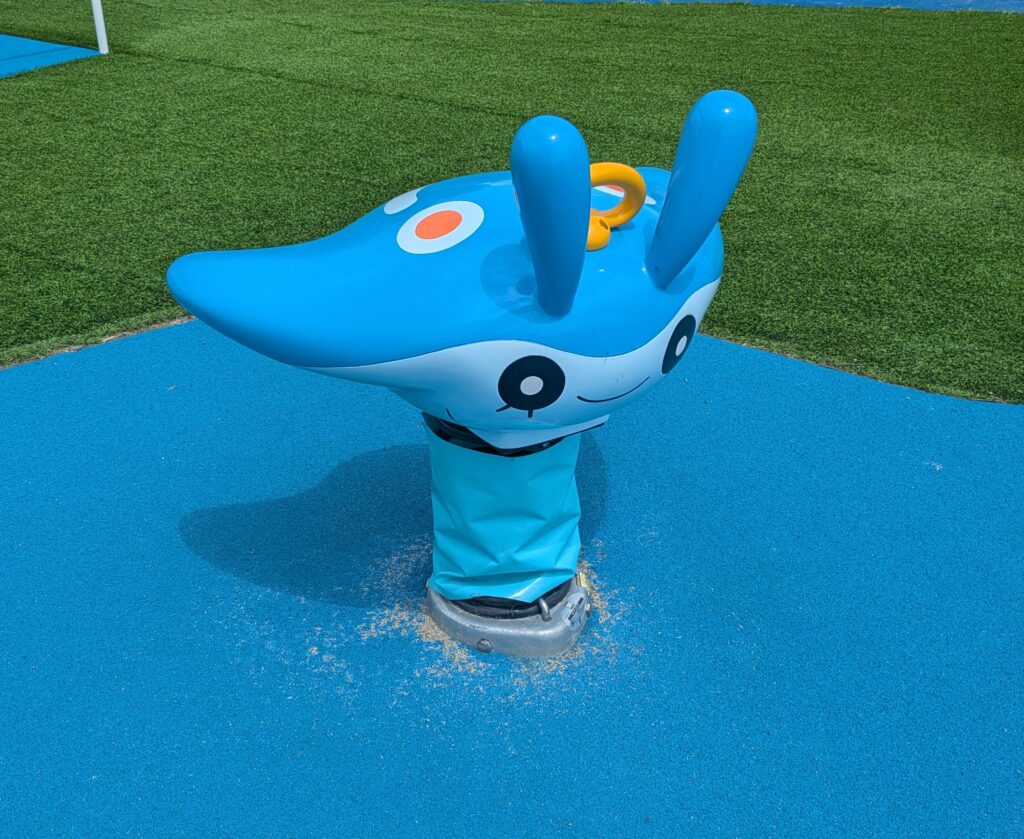 タマンタのスプリング遊具