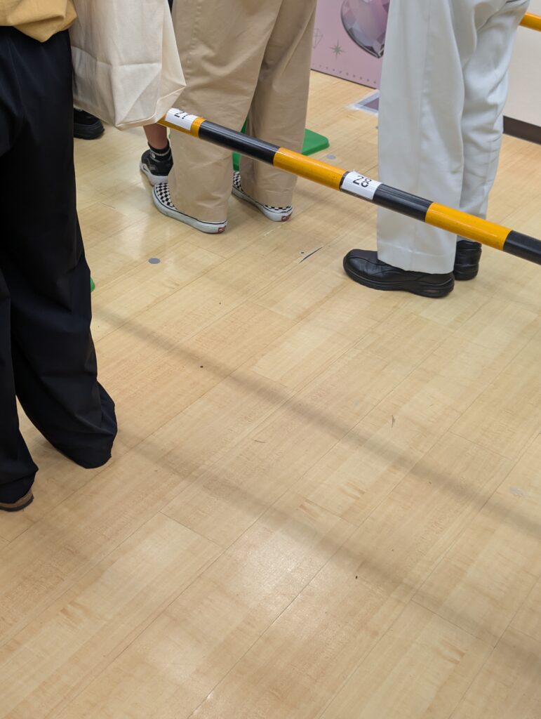 待ち列では番号順に並ぶ